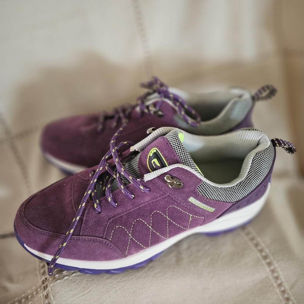 Omegawalk Sneakers